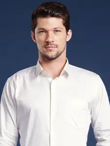 Hancock Men Slim Fit Opaque Cotton Satin Formal Shirt