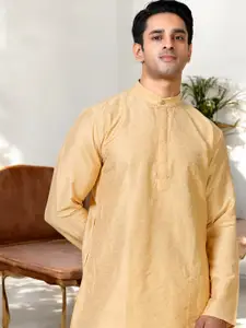 TATTVA Men Thread Work Kurta