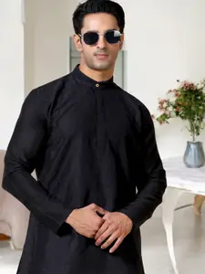 TATTVA Men Thread Work Kurta