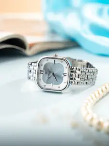 Carlton London Women Dial & Stainless Steel Straps Analogue Watch CLSSCSVR