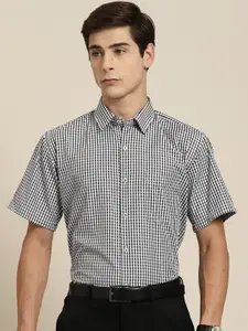 Hancock Men Slim Fit Gingham Checks Opaque Formal Shirt