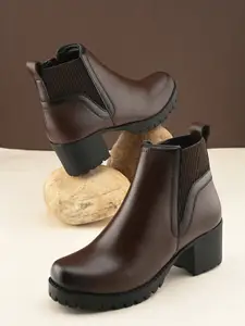 The Roadster Lifestyle Co Women Block-Heeled Chelsea Boots