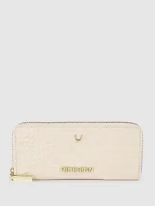 Hidesign Women Animal Textured Leather Zip Around Wallet