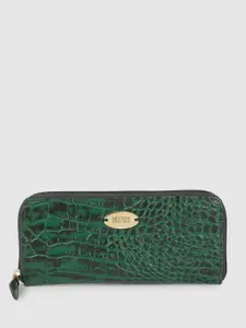 Hidesign Women Animal Textured Leather Zip Around Wallet