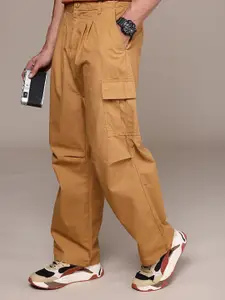 The Roadster Life Co. Men Baggy Fit Pleated Cargo Trousers