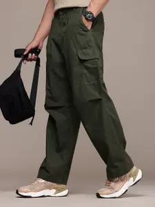 The Roadster Life Co. Men Pure Cotton Textured Baggy Fit Cargo Trousers