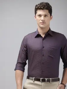 Van Heusen India Slim Fit Self Checked Pure Cotton Formal Shirt