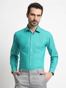 IVOC Men Standard Spread Collar Solid Cotton Slim Fit Formal Shirt