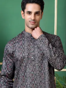 TATTVA Men Thread Work Anarkali Kurta