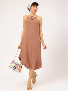 DressBerry Crinkled Strappy A-Line Midi Dress