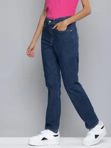 Levis Women 724 Slim Straight Fit High-Rise Light Fade Stretchable Jeans