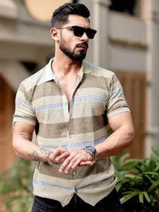 Maniac Men Spread Collar Solid Cotton Slim Fit Casual Shirt