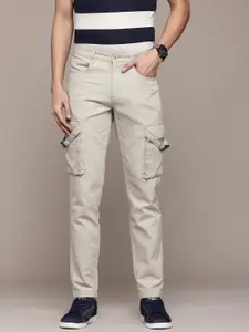 The Roadster Lifestyle Co. Men Pure Cotton Cargo-Style Trousers