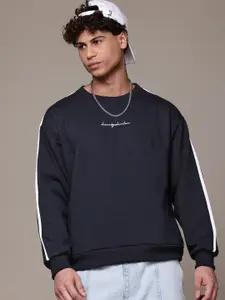 The Roadster Lifestyle Co. Men Embroidered Detail Oversized Sweatshirt