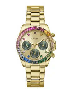 GUESS Women Dial & Stainless Steel Bracelet Style Straps Analogue Watch GW0690L4