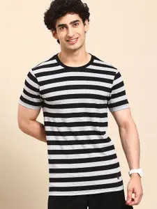 United Colors of Benetton Striped T-shirt