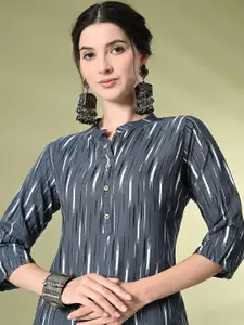 GLOWWORLD Striped Mandarin Collar Printed Straight Kurta