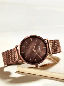 Sonata Women Embellished Dial & Stainless Steel Bracelet Style Straps Analogue Watch 87067QM01