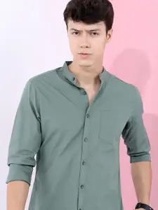 HIGHLANDER Men Slim Fit Solid Casual Shirt