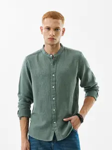 Snitch Men Smart Slim Fit Opaque Casual Shirt