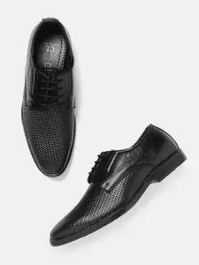 Carlton London Men Textured Leather Formal Derbys