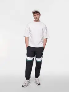 FCUK Men Relaxed Fit Joggers