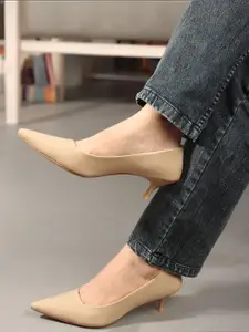 Carlton London Women  Party Kitten Pumps