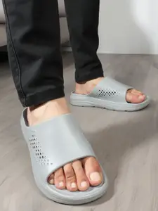 Carlton London Men Solid Rubber Sliders