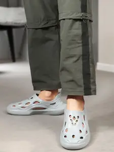 Carlton London Men Rubber Clogs