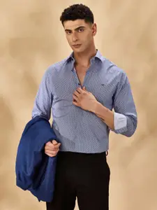 Aldeno Men India Spread Collar Micro Ditsy Printed Cotton Slim Fit Casual Shirt