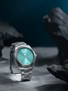 Timex Men Stainless Steel Bracelet Style Straps Analogue Watch TWTG104SMU07