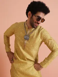 KISAH Men Jacquard Regular Fit Ethnic Motifs Kurta