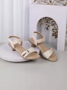 Mochi Textured Kitten Sandals with Bows