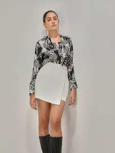 Vero Moda Women Spread Collar Abstract Printed Casual Shirt