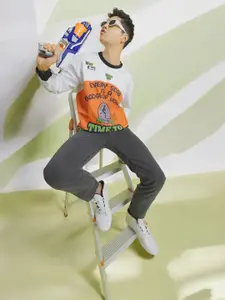 URA STREET Men Cotton Printed Pullover Sweatshirt