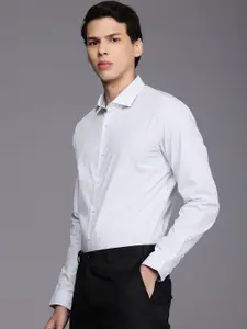 Louis Philippe Ath.Work Super Slim Fit Geometric Printed Semiformal Shirt