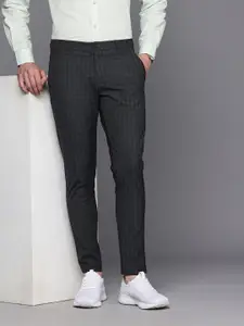 Louis Philippe Ath.Work Men Checked Comfy Tapered Fit Chinos Trousers