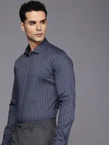 Louis Philippe Ath.Work Super Slim Fit Opaque Striped Semiformal Shirt