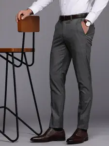 Louis Philippe Men Checked Slim Tapered Fit Formal Trousers