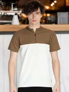 Status Quo Men Colourblocked Henley Neck T-shirt