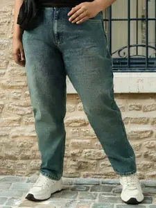 Freeform by High Star Women High-Rise Mom Fit Light Fade Jeans