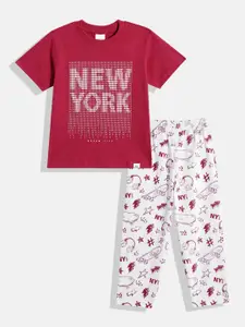 Moms Love Boys Printed T-shirt with Trousers