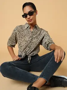 SHOWOFF Women Comfort Spread Collar Floral Printed Slim Fit Casual Shirt