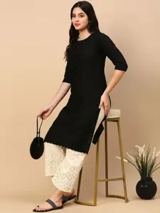 SHOWOFF Floral Embroidered Thread Work Cotton Straight Kurta