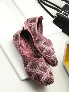 BIRDE Women Woven Design Square Toe Mojaris