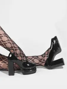 JM Looks Women Solid Square Toe Block Heel Sandals