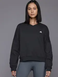 ADIDAS Essentials Small Logo Feel Cozy Sweatshirt