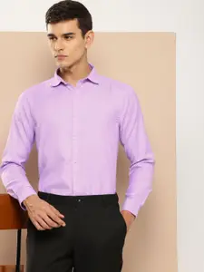 INVICTUS Men Classic Slim Fit Cutaway Collar Opaque Formal Shirt