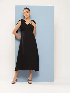 Chemistry Crepe Empire Midi Dress