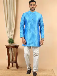 TATTVA Men Printed Thread Work Kurta
